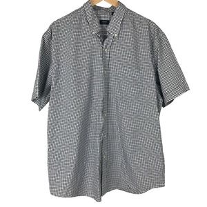 Arrow Button Down Short Sleeve Shirt